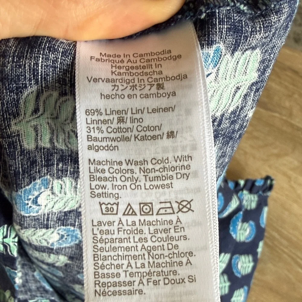 J. Crew Navy Blue Printed Sleeveless Linen top, Size Large